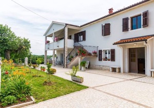Lovely house LINDI in Poreč- one-bedroom apartment