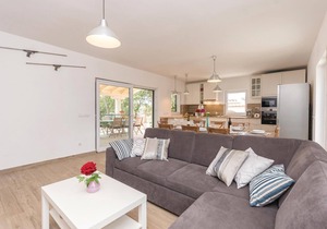 Luxurious home in Verunic with private swimming pool, can be inside or outside