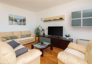 Luxury Seaside Apartment Amphora