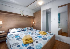 Mobilehome with air conditioning and Internet