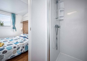 Mobilehome with air conditioning and Internet