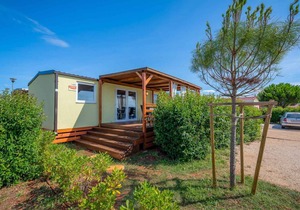 Mobilehome with air conditioning and Internet