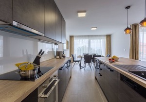 Modern apartment with sea view, 80 m to the beach - Pure Relax