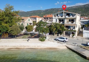 Nice apartment in Kastel Kambelovac in Kastel Kambelovac