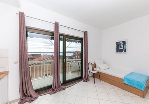 Nice apartment in Kastel Stafilic in Kastel Stafilic