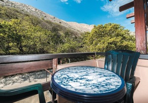 Nice apartment in Bosana with WiFi