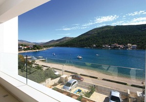 Nice apartment in Grebastica with WiFi