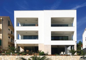 Nice apartment in Grebastica with WiFi