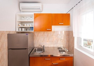 Nice apartment in Krusevo with house sea view