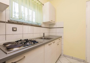Nice apartment in Povljana with WiFi