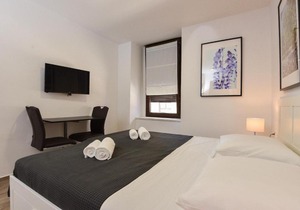 Old Town Rooms 1