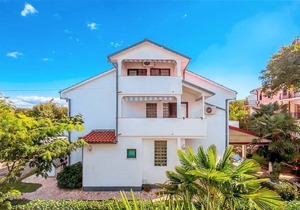One bedroom apartment with terrace and sea view Vantačići, Krk (A-5313-a)