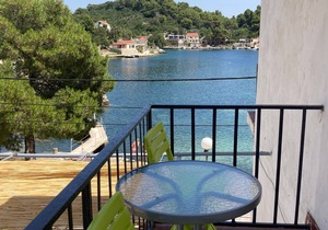One bedroom apartment near beach Okuklje, Mljet (A-4912-e)