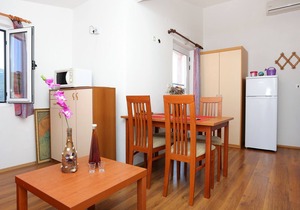 One bedroom apartment near beach Žuronja, Pelješac (A-10123-a)