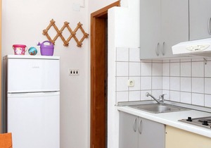 One bedroom apartment near beach Žuronja, Pelješac (A-10123-a)