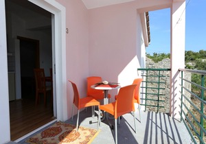 One bedroom apartment near beach Žuronja, Pelješac (A-10123-a)