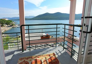 One bedroom apartment near beach Žuronja, Pelješac (A-10123-b)