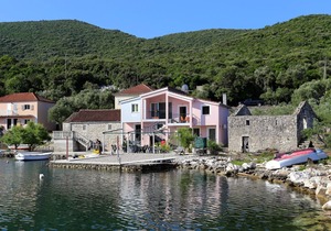 One bedroom apartment near beach Žuronja, Pelješac (A-10123-c)