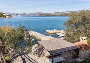 One bedroom apartment near beach Žuronja, Pelješac (A-10134-b)