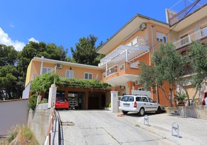 One bedroom apartment with terrace and sea view Duće, Omiš (A-18302-b)