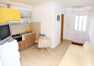 One bedroom apartment near beach Cove Mala Lamjana, Ugljan (A-8461-e)