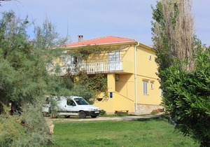 One bedroom apartment near beach Dinjiška, Pag (A-9386-b)