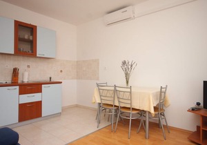 One bedroom apartment with terrace and sea view Cove Soline, Dugi otok (A-448-e)