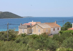 One bedroom apartment with terrace and sea view Cove Soline, Dugi otok (A-448-e)