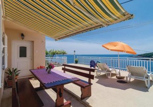 One-Bedroom Apartment In Gruda