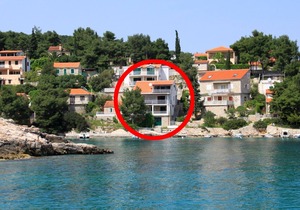 One bedroom apartment near beach Basina, Hvar (A-4599-g)