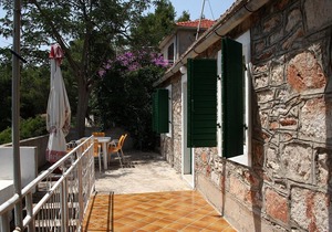 One bedroom apartment near beach Basina, Hvar (A-4599-g)