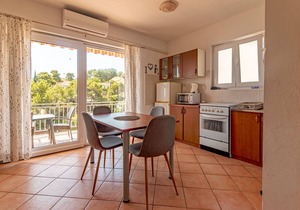 One bedroom apartment near beach Basina, Hvar (A-11923-b)