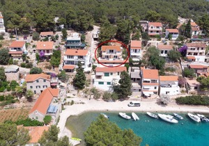 One bedroom apartment near beach Basina, Hvar (A-11923-b)