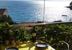 One bedroom apartment near beach Cove Skozanje, Hvar (A-14899-b)