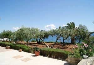 One bedroom apartment near beach Zavala, Hvar (A-553-g)