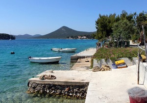 One bedroom apartment near beach Brgulje, Molat (A-6243-a)