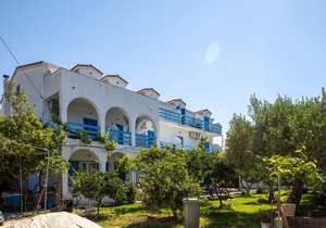 One bedroom apartment with balcony and sea view Sućuraj, Hvar (A-3589-c)