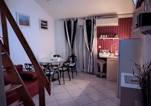 One bedroom apartment with terrace and sea view Tučepi, Makarska (A-6058-a)