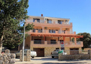 One bedroom apartment with terrace and sea view Mandre, Pag (A-3557-a)