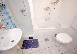 One bedroom apartment with balcony and sea view Vis (A-8869-b)