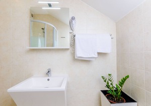 Pansion Costeria - Double or Twin Room with Balcony and City View 2