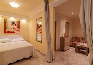 Pansion Villa Antonio - Standard - triple room 1 in Orebic