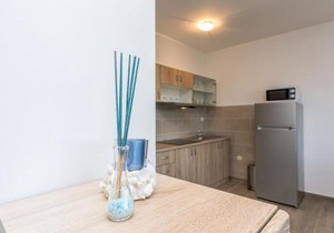 Pasko 2 modern furnished ap for 7