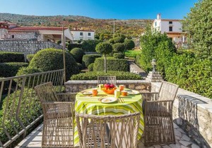 Pet Friendly Apartment In Ravni