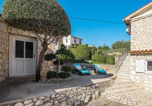 Pet Friendly Apartment In Ravni