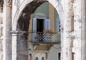 Porta Aurea apartment! Romantic balcony with a wonderful view!