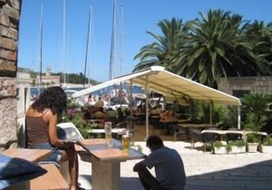Rooms Nikola, (2696), Vis, hr