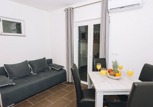 Seafront one bedroom apartment - Tramontana6