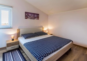 Spacious apartment on the second floor of a family house near Pula.