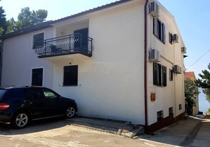 Studio flat near beach Starigrad, Paklenica (AS-6621-b)